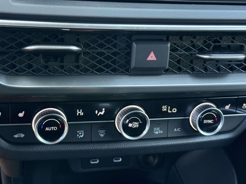 Used 2025 Acura ADX A-Spec image 21