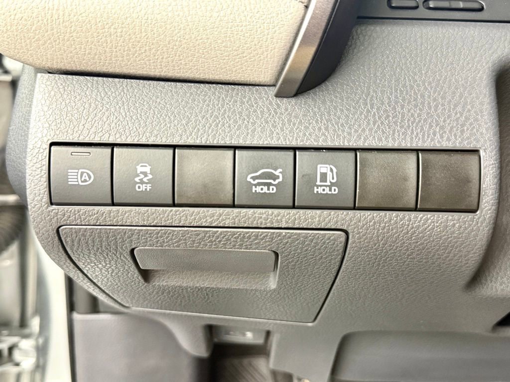 Certified 2022 Toyota Camry SE image 26