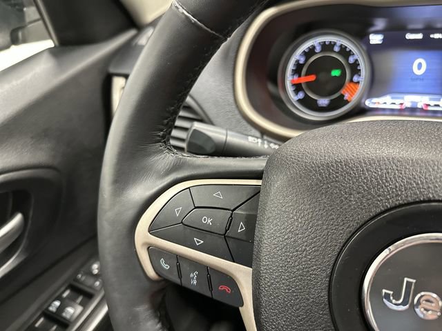 Used 2015 Jeep Cherokee Limited FWD image 42