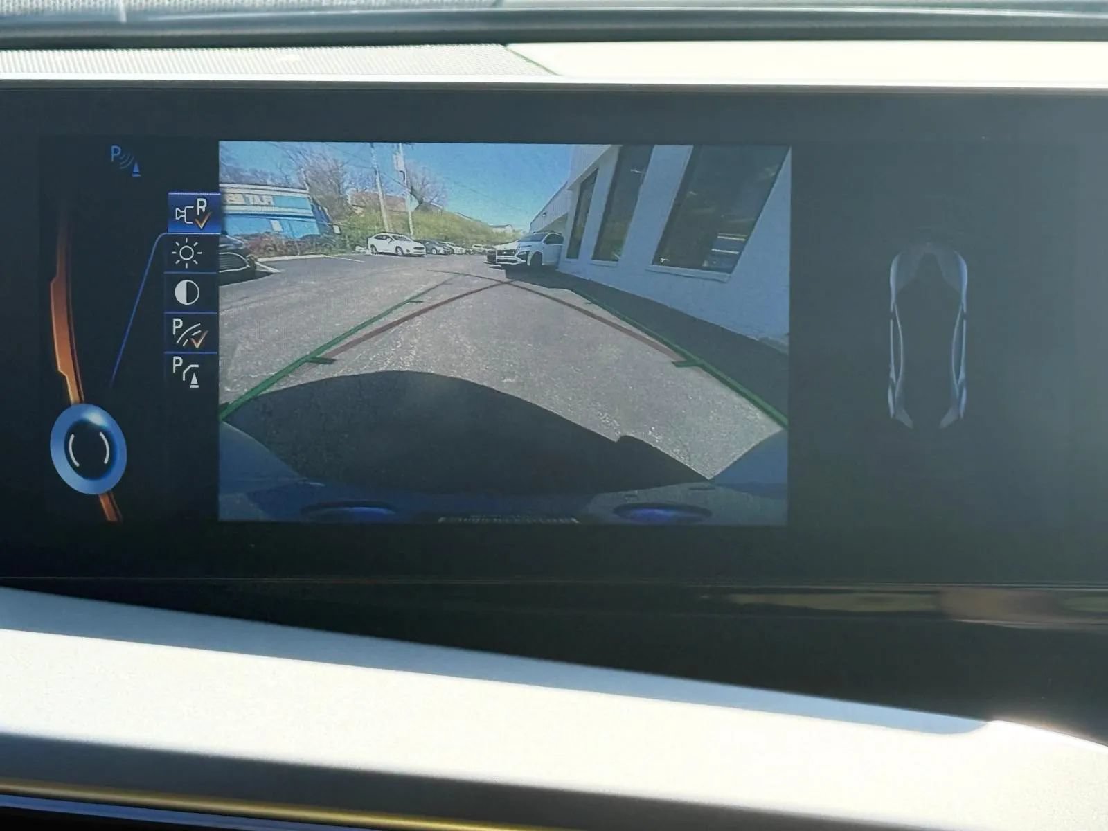 Used 2015 BMW i8 AWD/4WD image 17