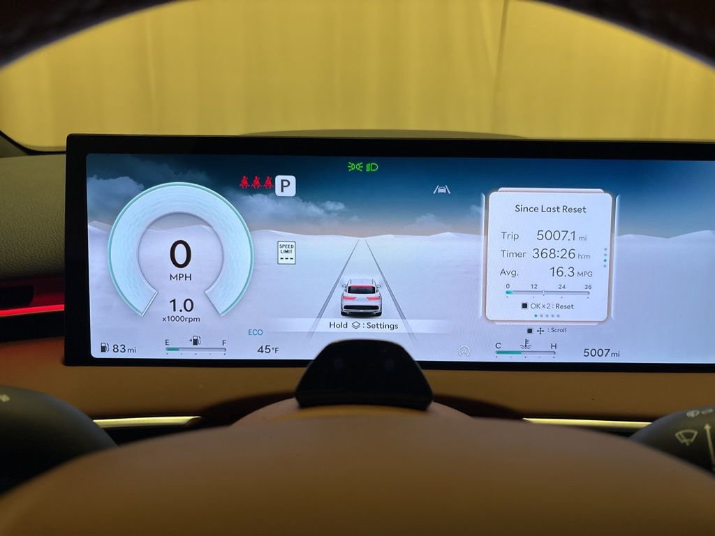 New 2026 Genesis GV70 2.5T Advanced image 13