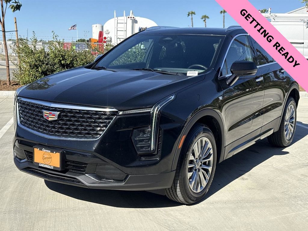 Used 2024 Cadillac XT4 Premium Luxury image 7
