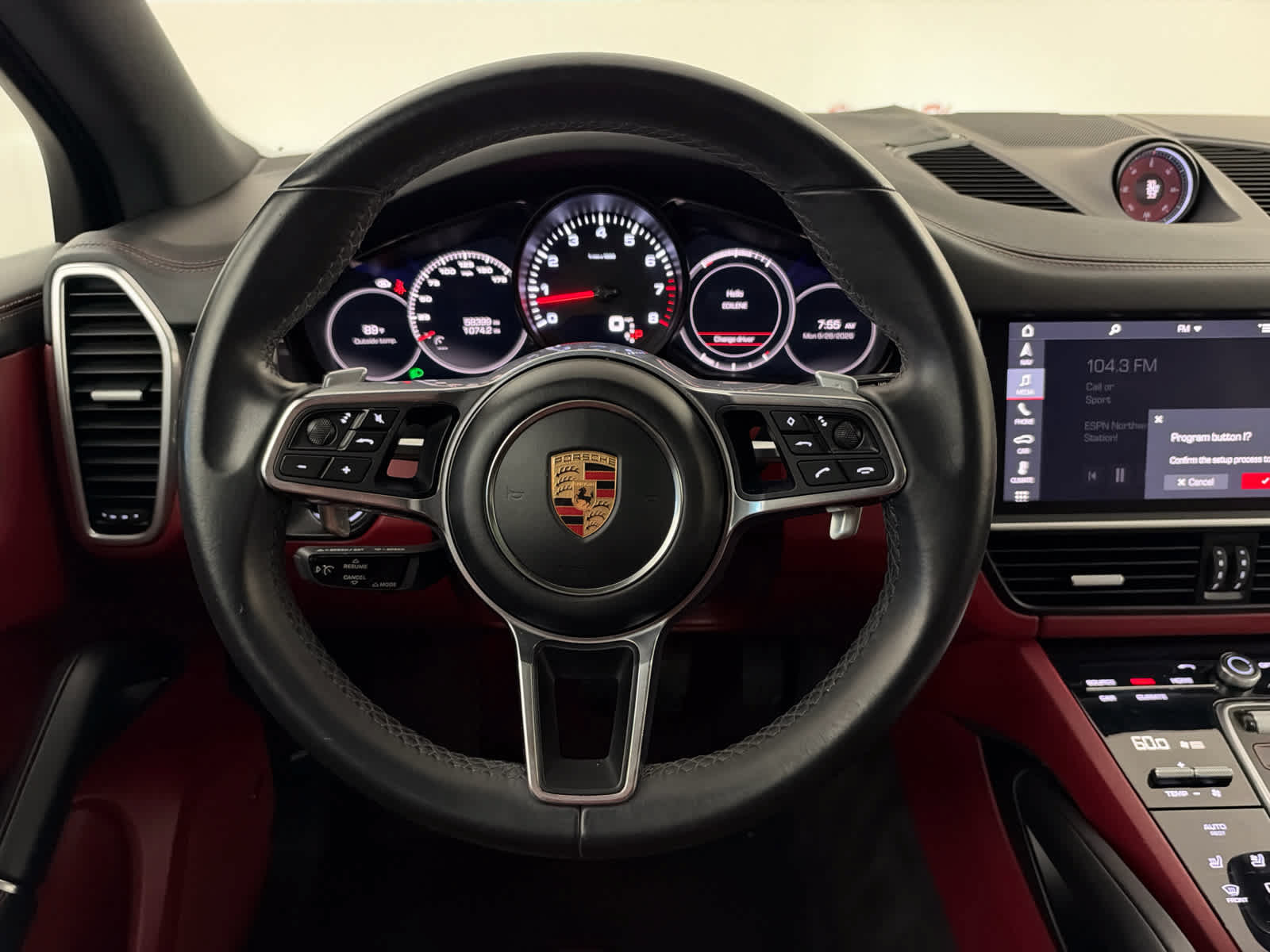 Used 2019 Porsche Cayenne AWD/4WD image 17