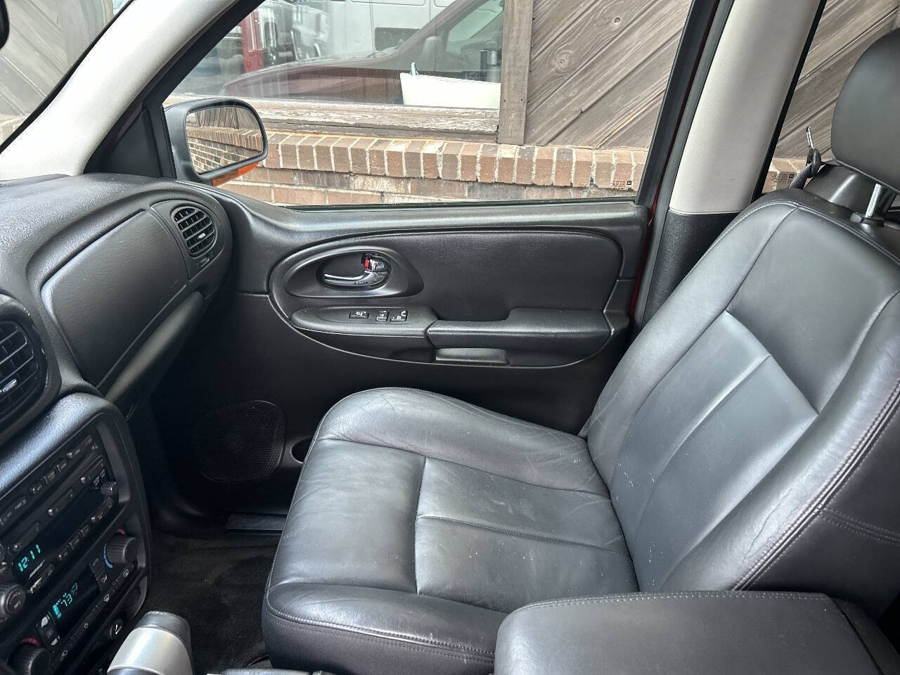 Used 2005 Chevrolet TrailBlazer LT AWD/4WD image 11