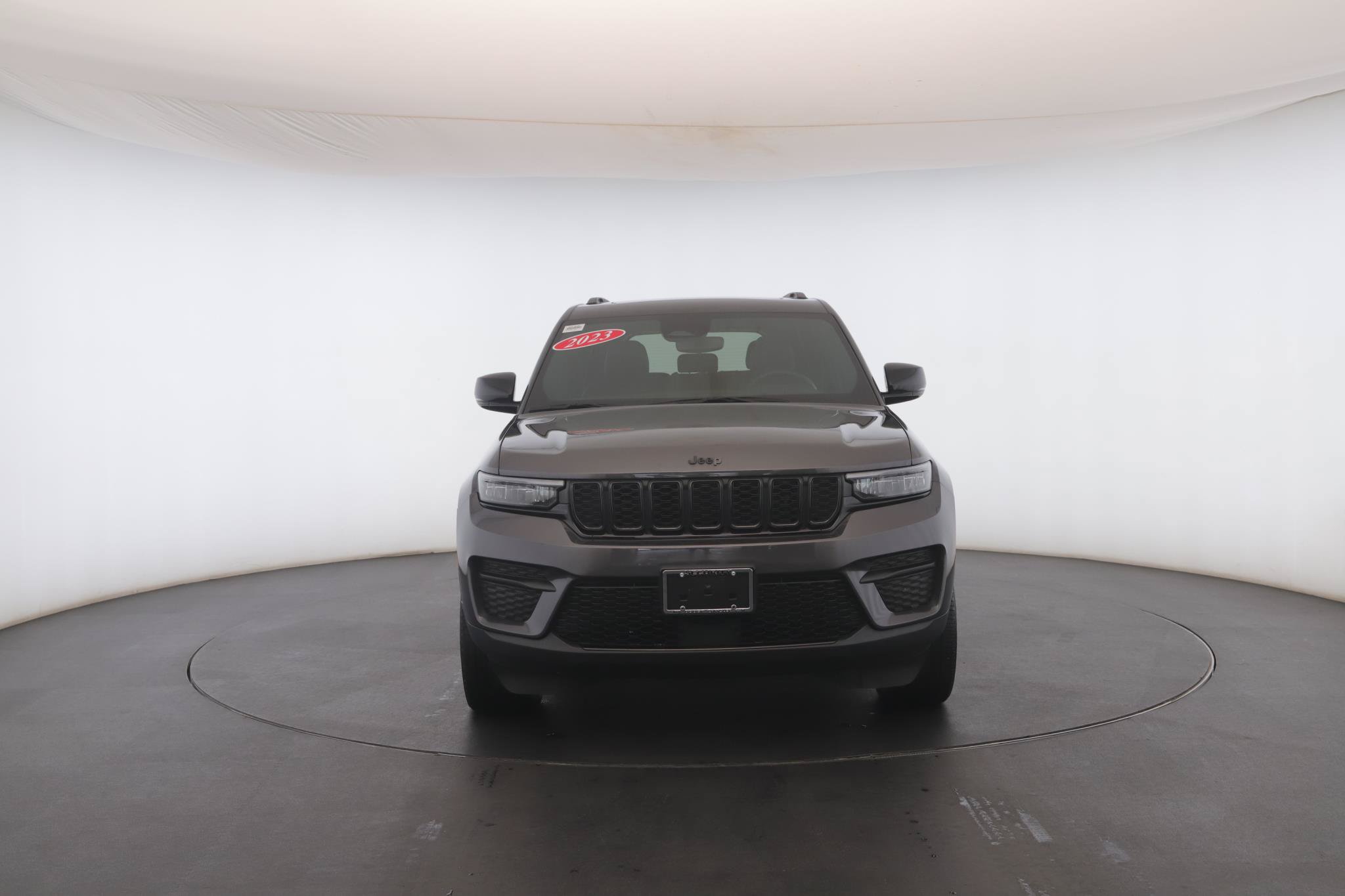 Used 2023 Jeep Grand Cherokee Altitude AWD/4WD image 24