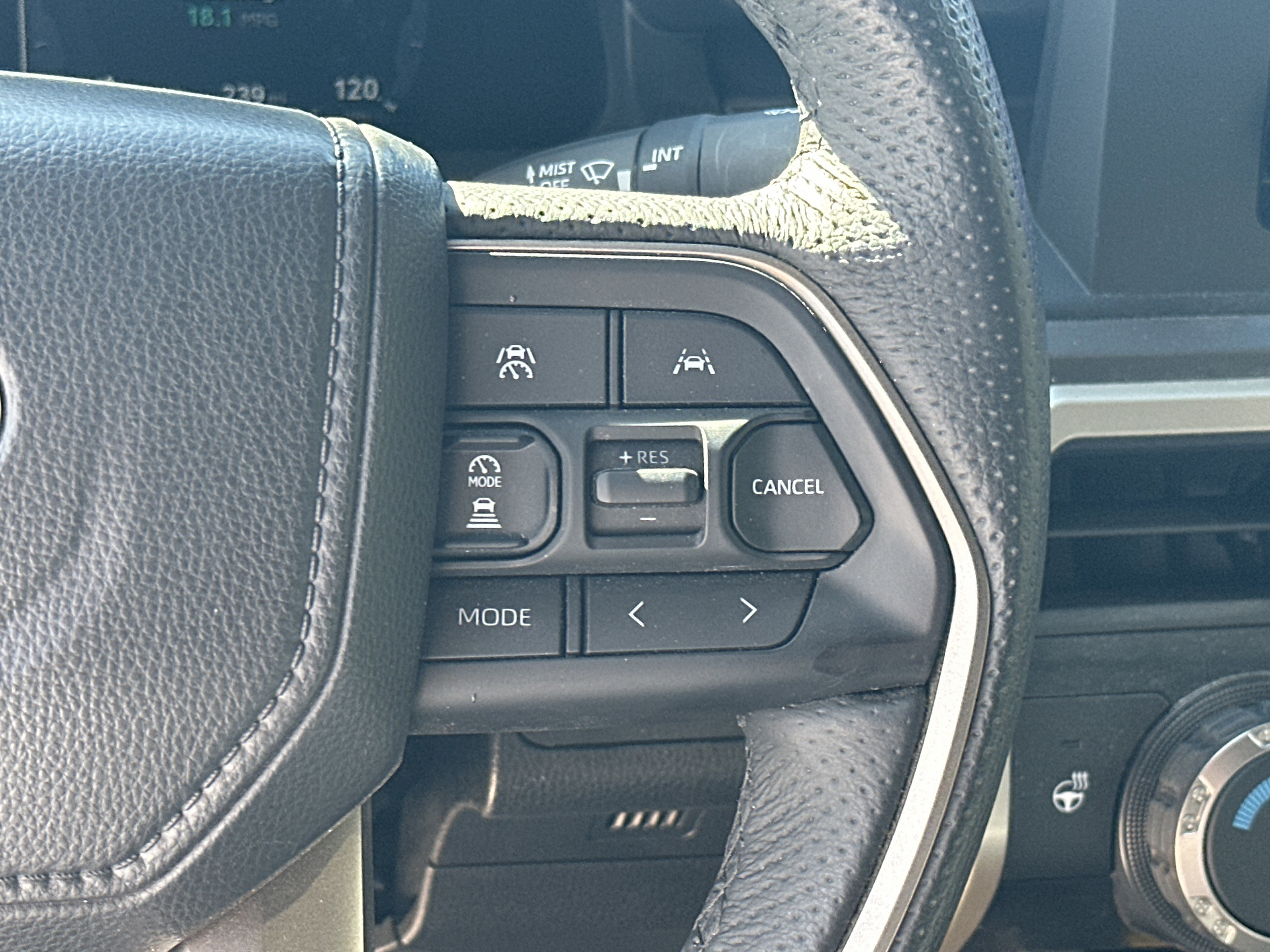 Used 2025 Toyota Tacoma TRD Off-Road AWD/4WD image 19