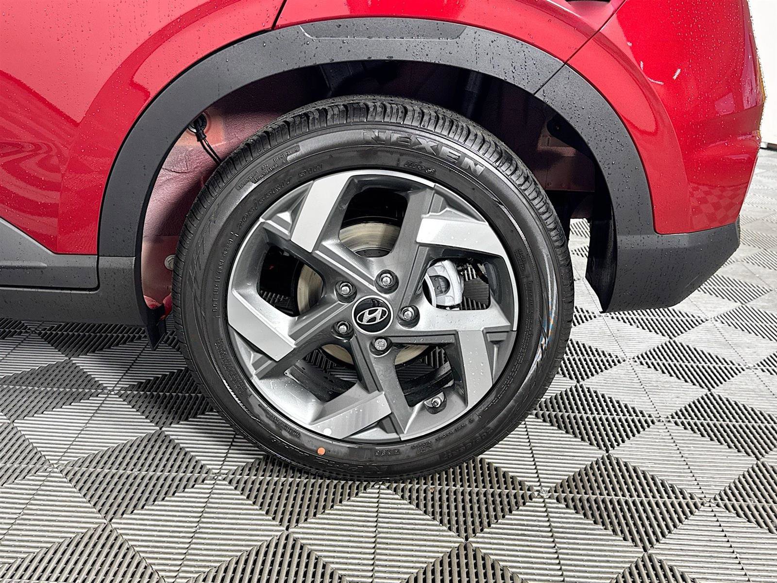 New 2025 Hyundai Venue Limited image 30