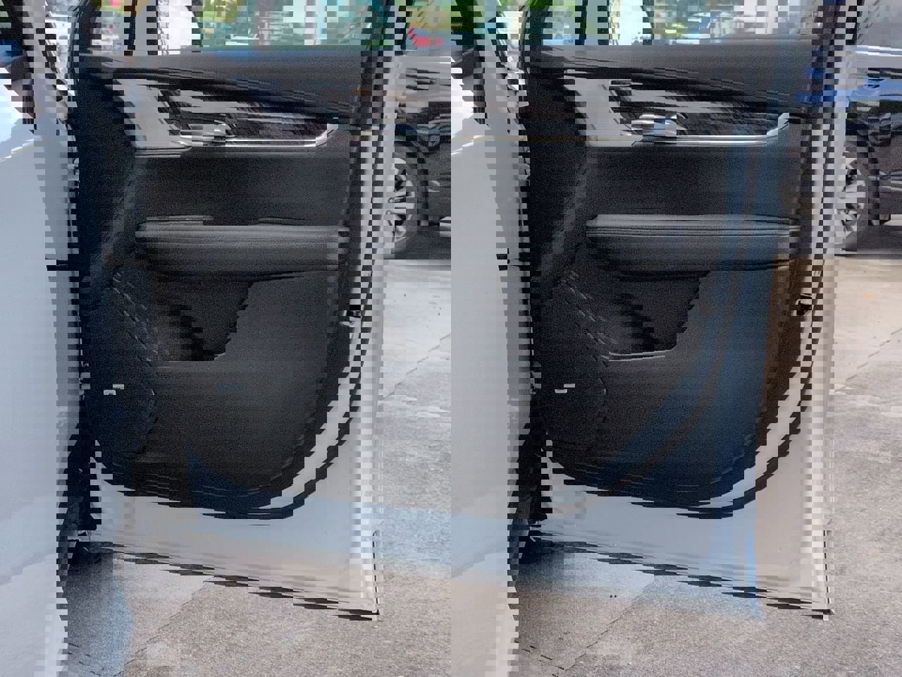 Used 2023 Cadillac XT6 Premium Luxury w/ Technology Package image 21