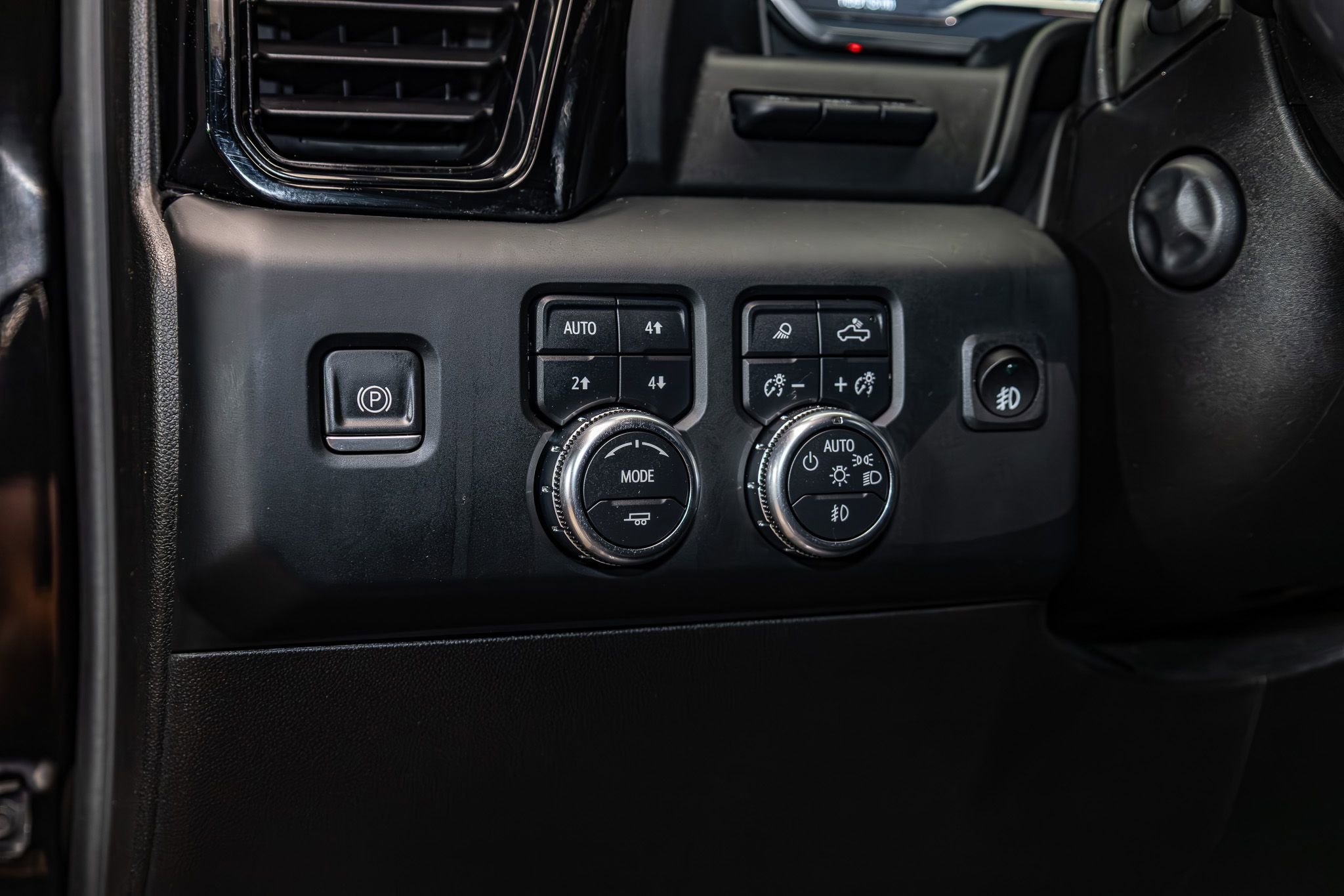 Used 2022 GMC Sierra 1500 AT4 w/ AT4 Premium Package AWD/4WD image 16