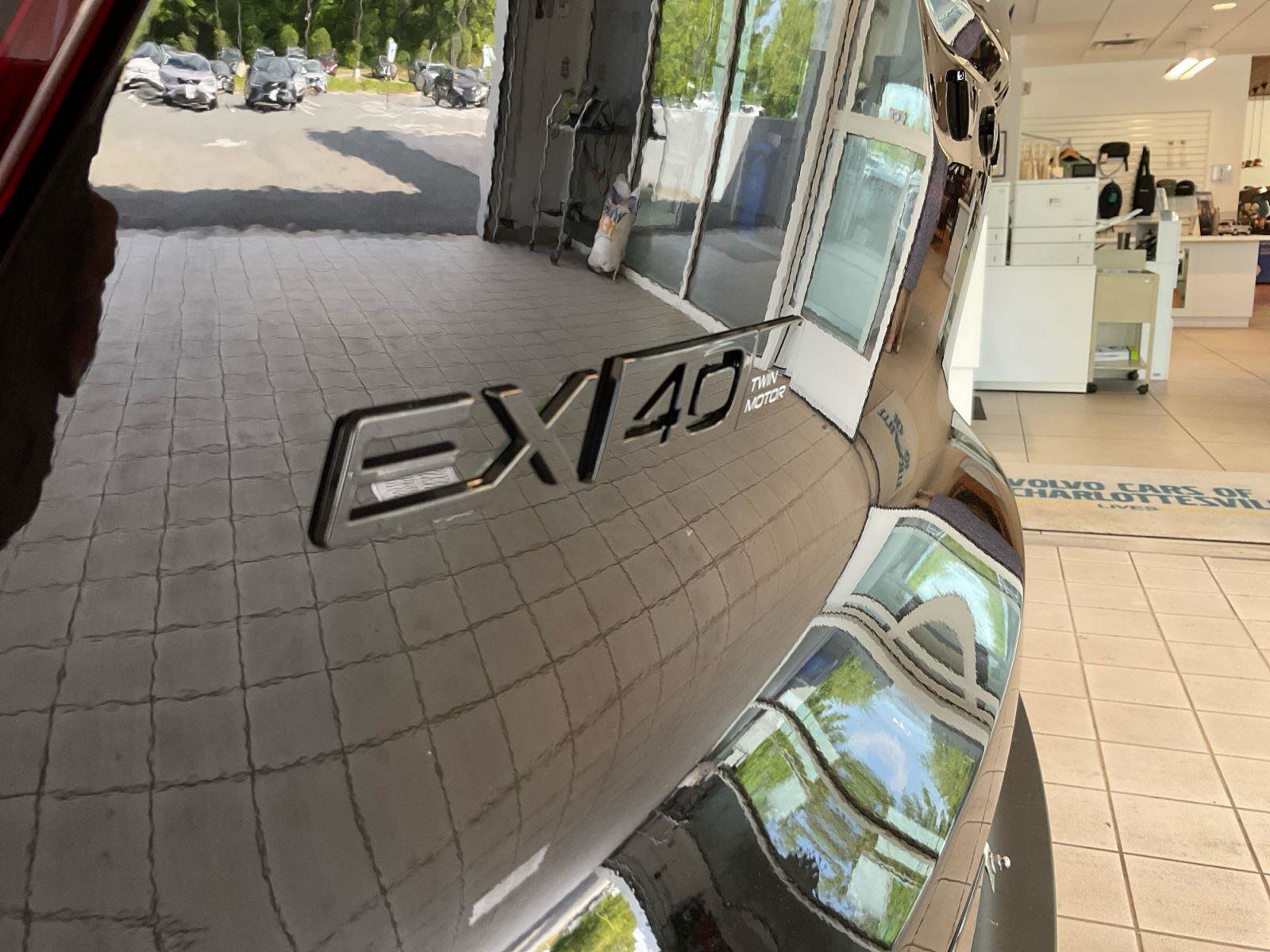 New 2026 Volvo EX40 Ultra AWD/4WD image 17