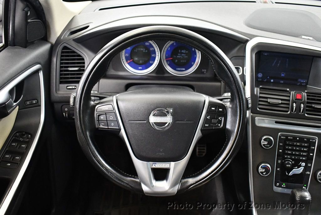 Used 2012 Volvo XC60 T6 R-Design image 29