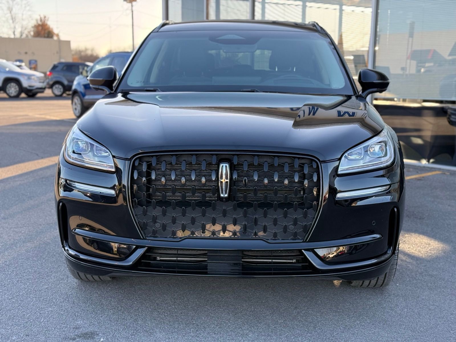 Used 2023 Lincoln Corsair Reserve w/ Equipment Group 202A image 2