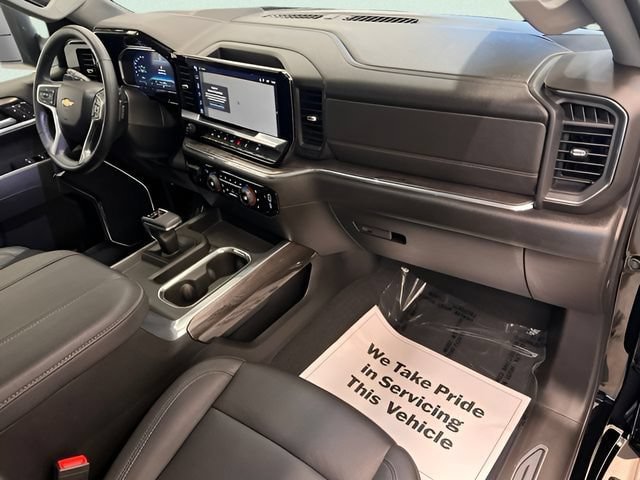 Certified 2023 Chevrolet Silverado 1500 LTZ w/ LTZ Premium Package AWD/4WD image 7