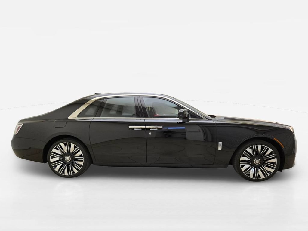 Certified 2025 Rolls-Royce Ghost AWD/4WD image 9