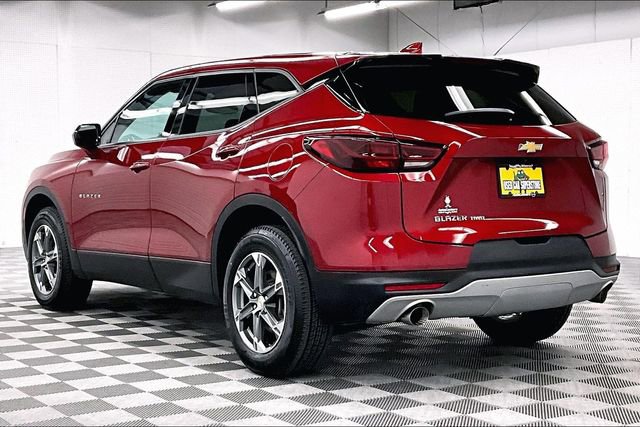 Used 2023 Chevrolet Blazer LT w/ Driver Confidence Package image 3