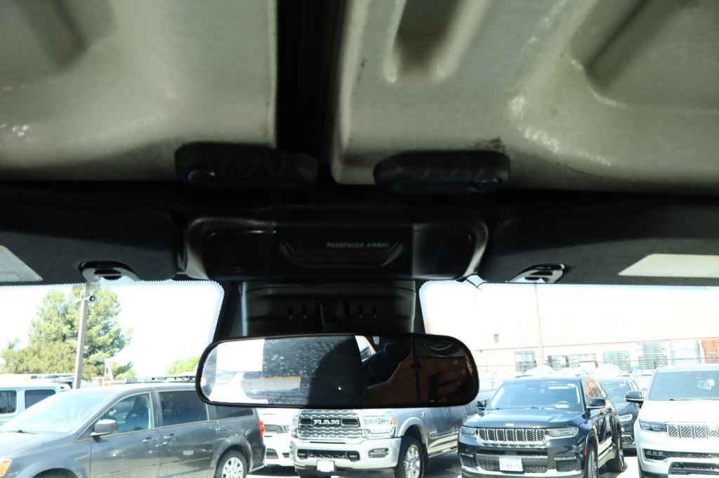 Used 2025 Jeep Wrangler Unlimited Sport AWD/4WD image 30