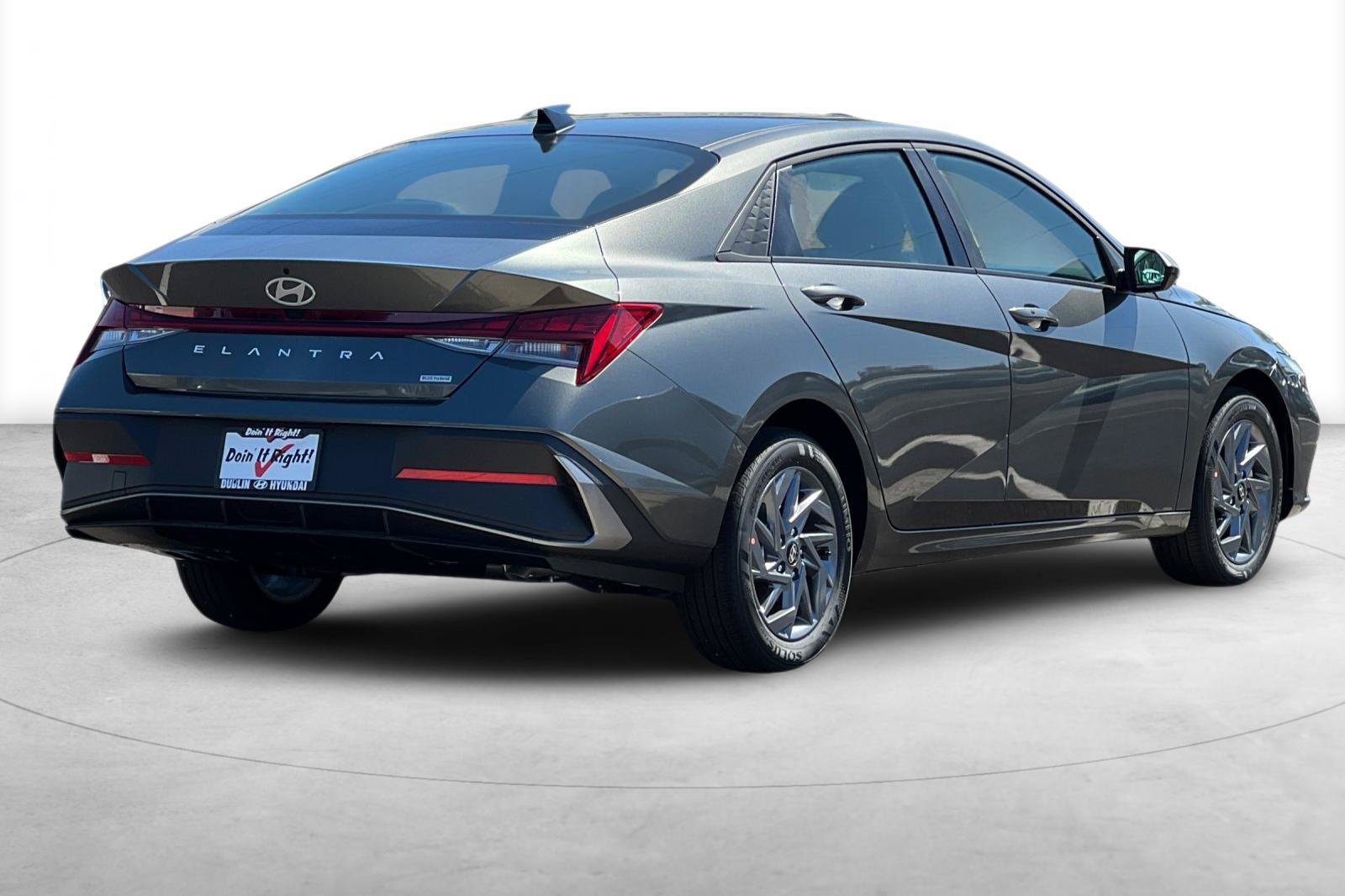 New 2026 Hyundai Elantra Hybrid FWD image 6
