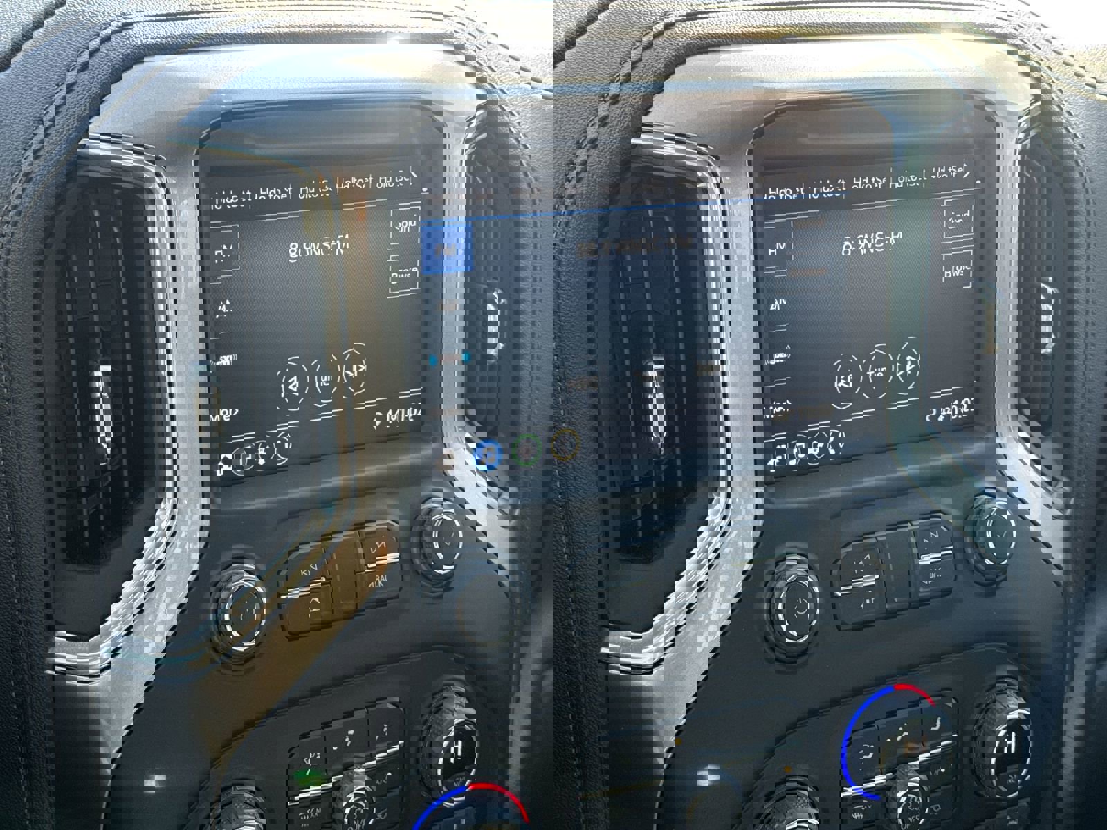 Used 2022 Chevrolet Silverado 1500 RST image 23