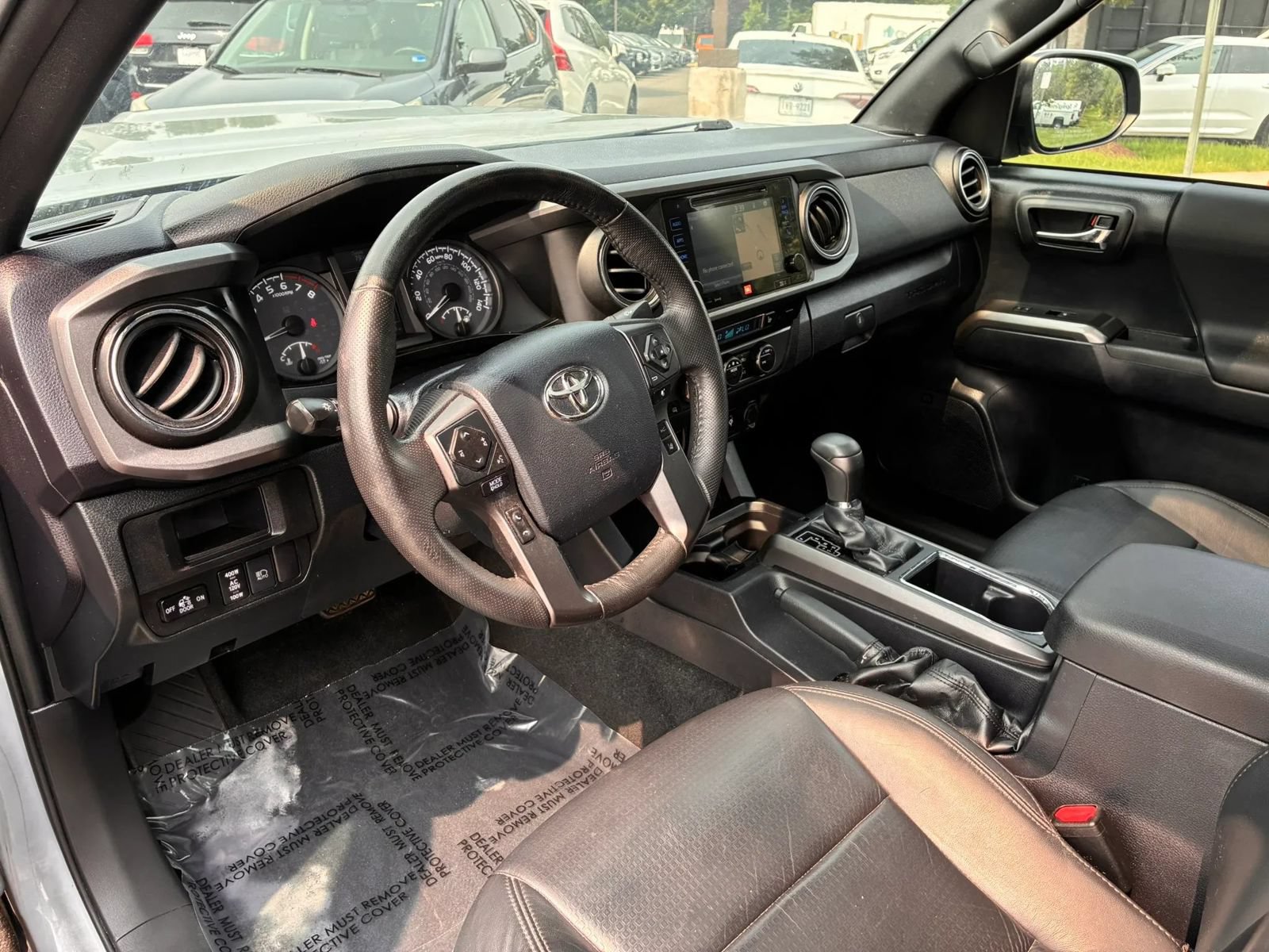 Used 2019 Toyota Tacoma TRD Sport AWD/4WD image 14