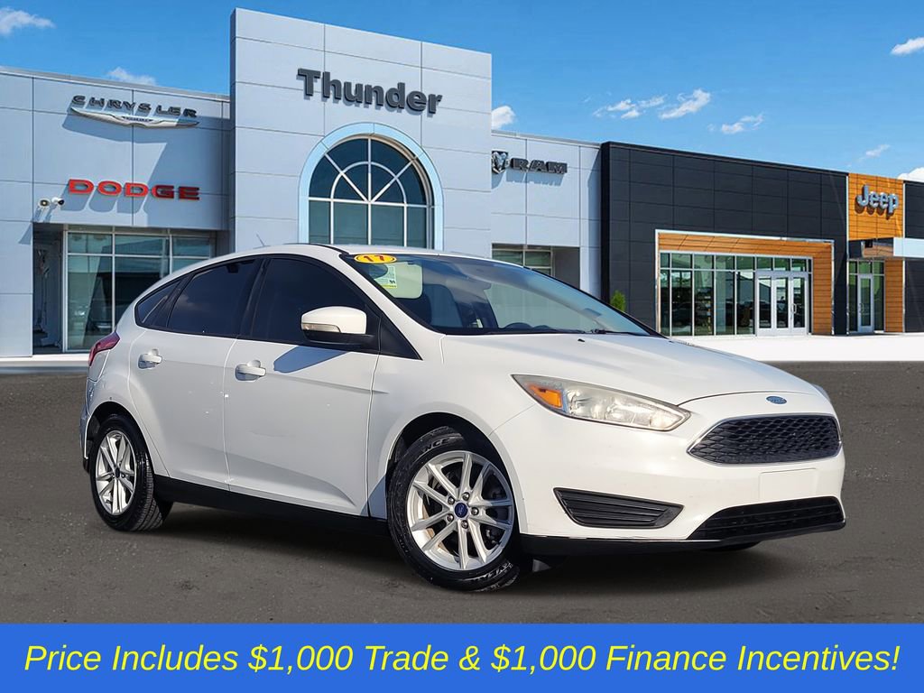 Used 2017 Ford Focus SE image 1
