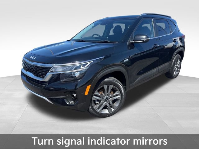 Used 2023 Kia Seltos S w/ Navigation Package AWD/4WD image 10