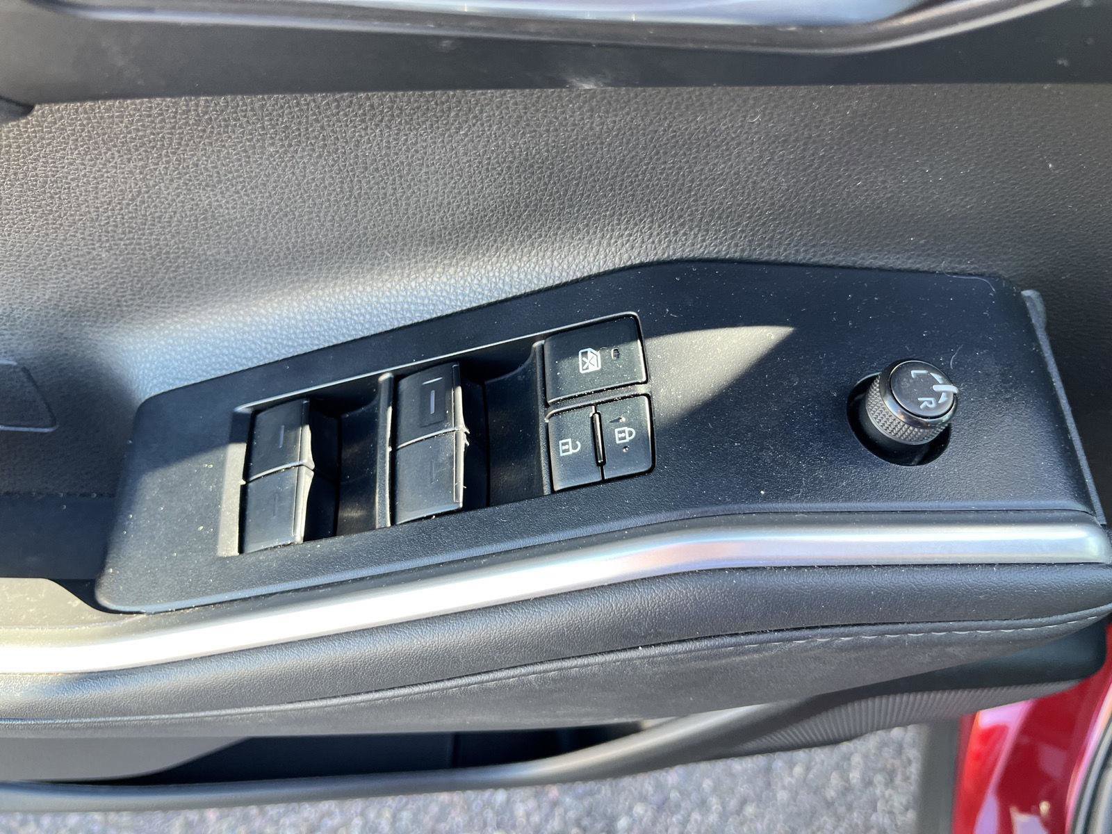 Used 2022 Toyota Highlander XSE image 20