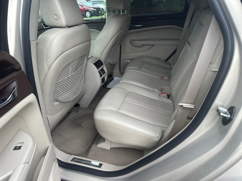 Used 2010 Cadillac SRX Luxury image 17