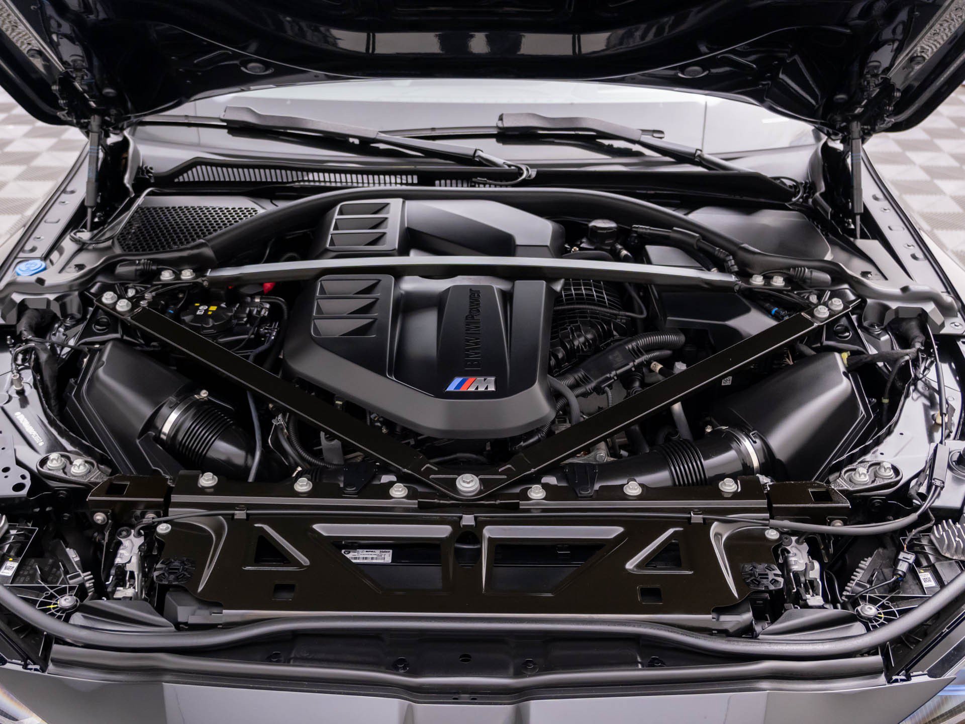 Used 2024 BMW M4 xDrive Competition w/ Executive Package AWD/4WD image 30