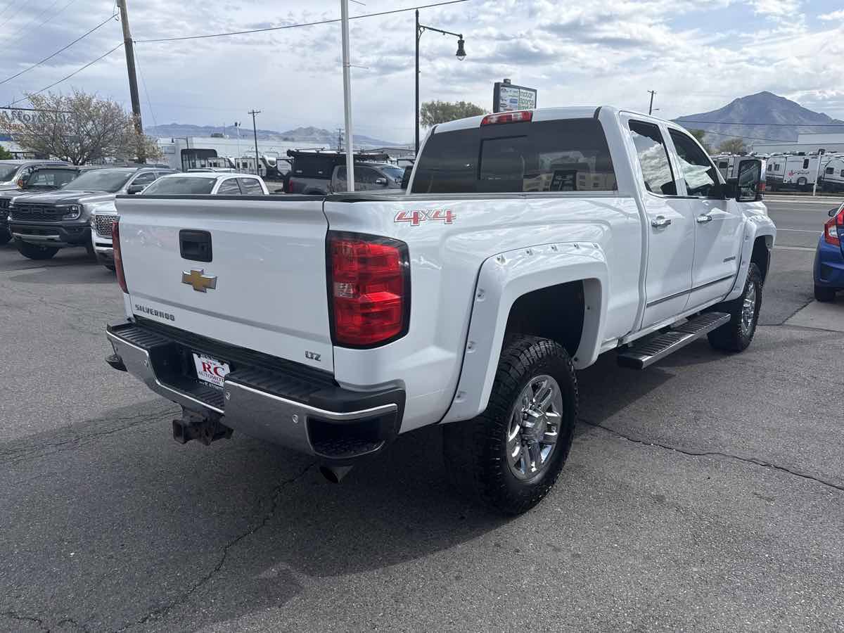 Used 2016 Chevrolet Silverado 2500 LTZ image 5