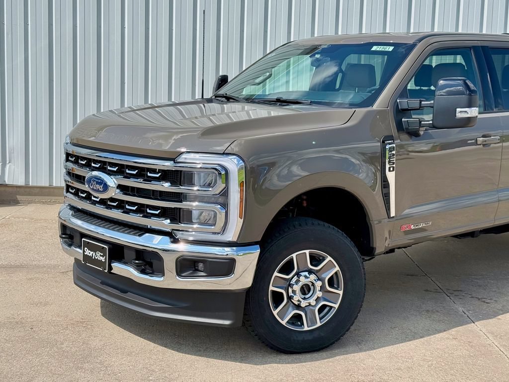 New 2026 Ford F250 Lariat AWD/4WD image 2