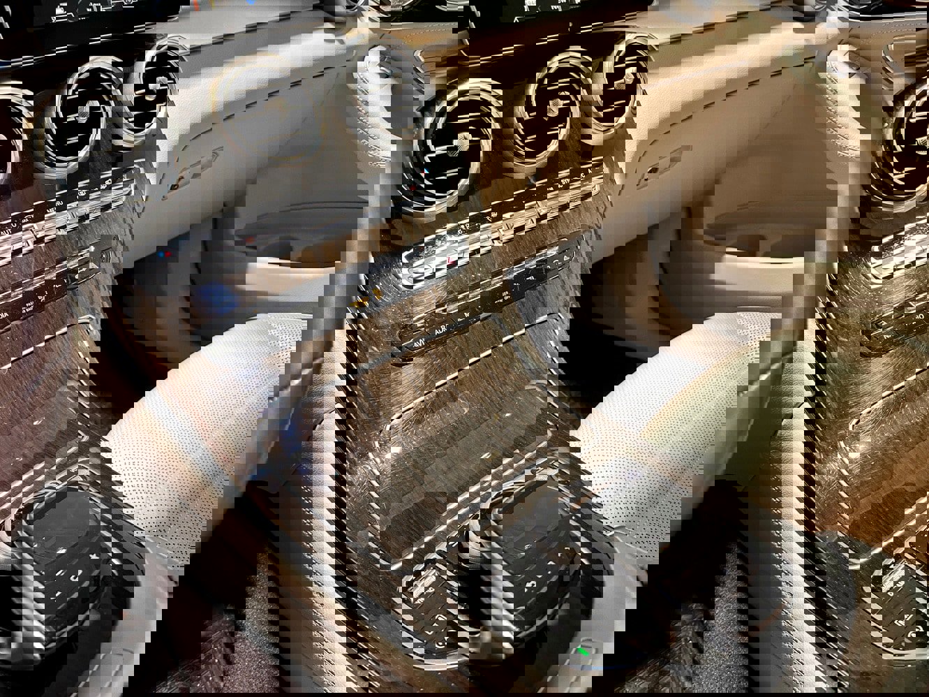 Used 2016 Mercedes-Benz GLC 300 4MATIC image 11