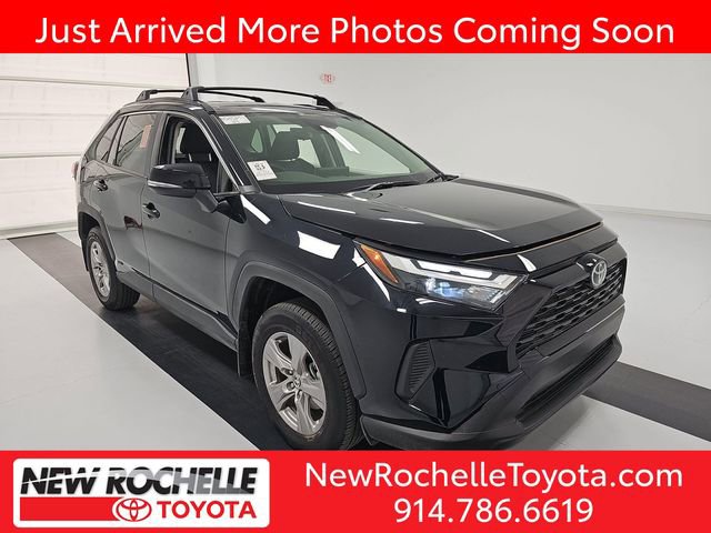 Used 2025 Toyota RAV4 XLE w/ Weather Package AWD/4WD video 1