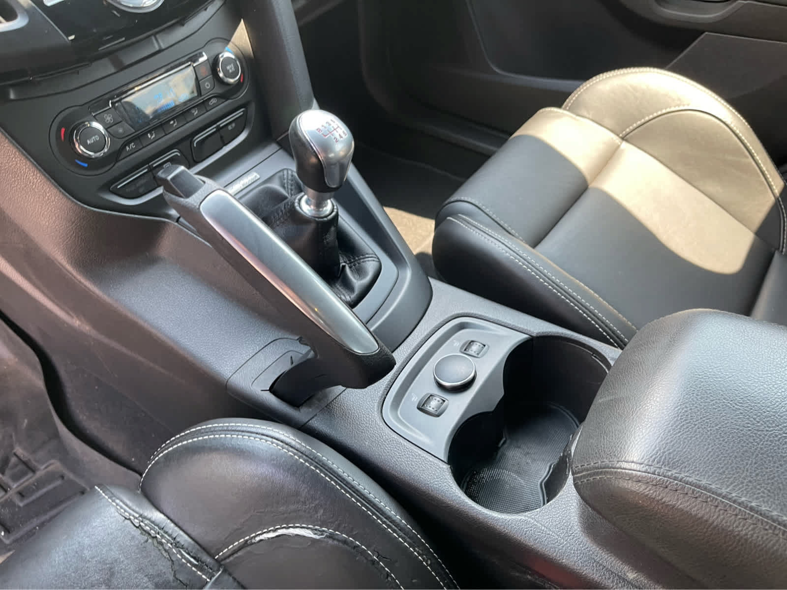 Used 2014 Ford Focus ST w/ Equipment Group 202A FWD image 17