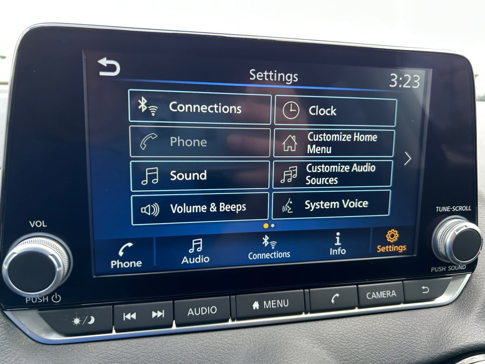 Used 2025 Nissan Sentra SV image 14