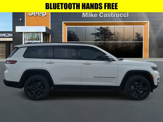 Used 2023 Jeep Grand Cherokee L Laredo image 3