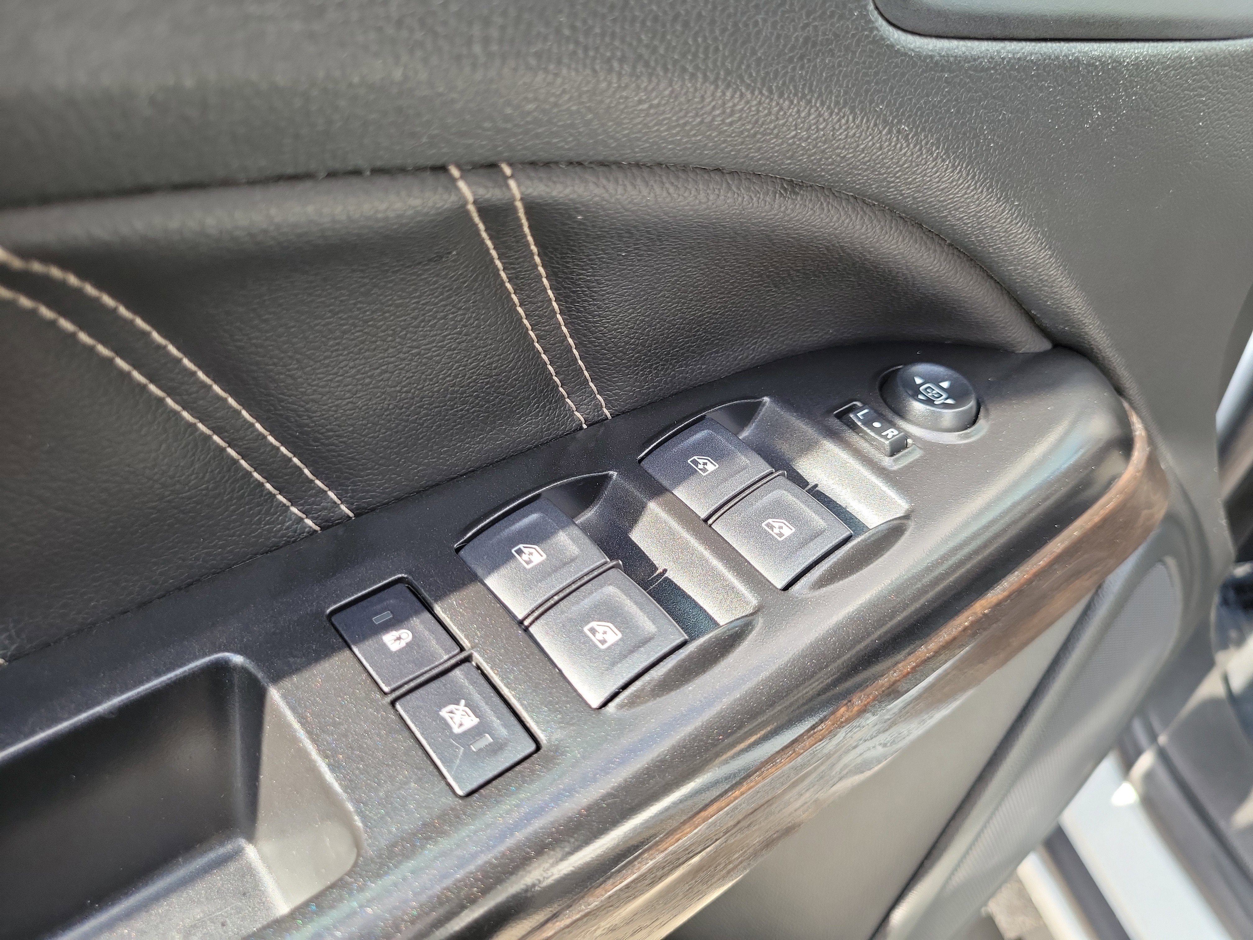 Used 2022 GMC Canyon Denali image 23