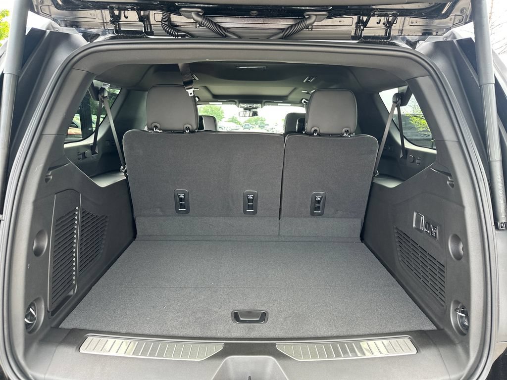 New 2026 GMC Yukon XL Denali w/ Sun & Power Step Package AWD/4WD image 32