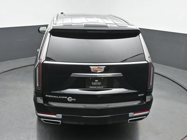 Certified 2025 Cadillac Escalade Premium Luxury w/ Touring Package AWD/4WD image 46
