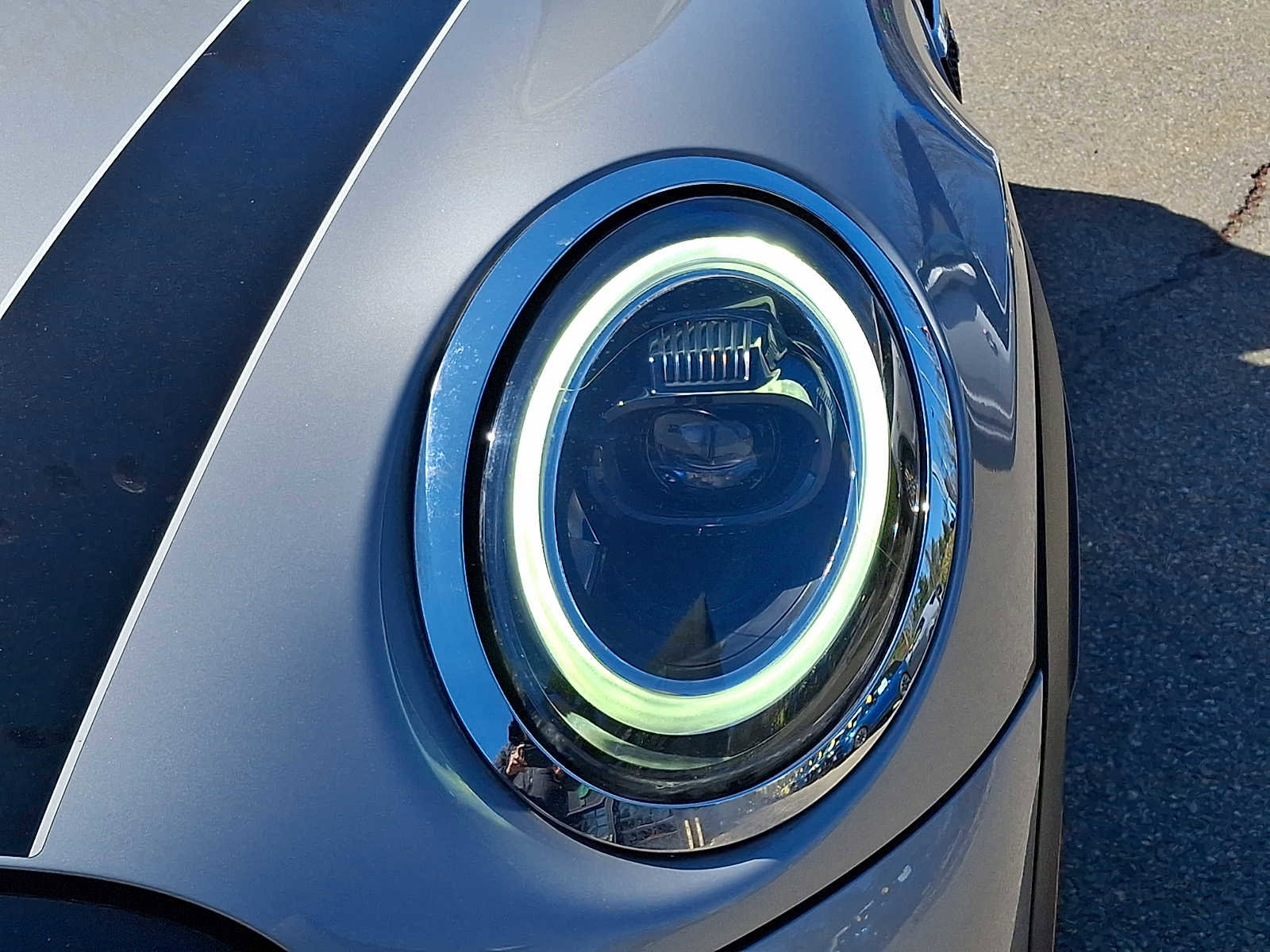 Certified 2024 MINI Cooper S image 9