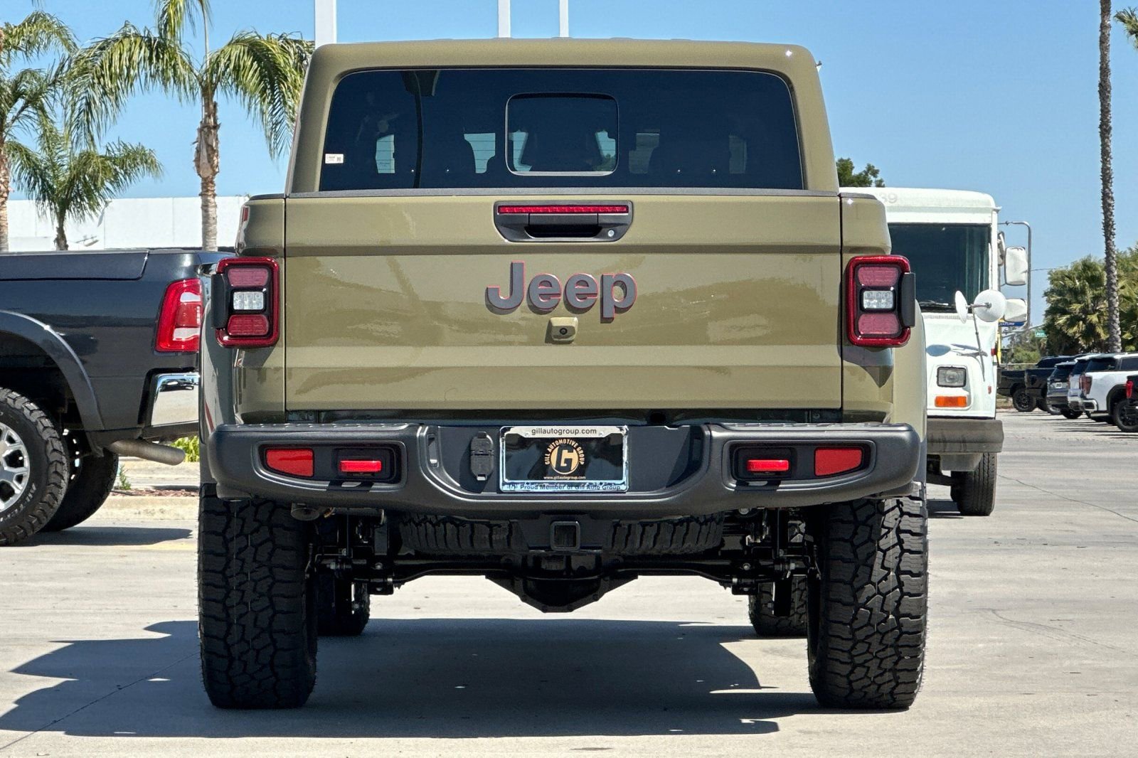 New 2026 Jeep Gladiator Rubicon w/ Steel Power Dome Hood Package AWD/4WD image 5