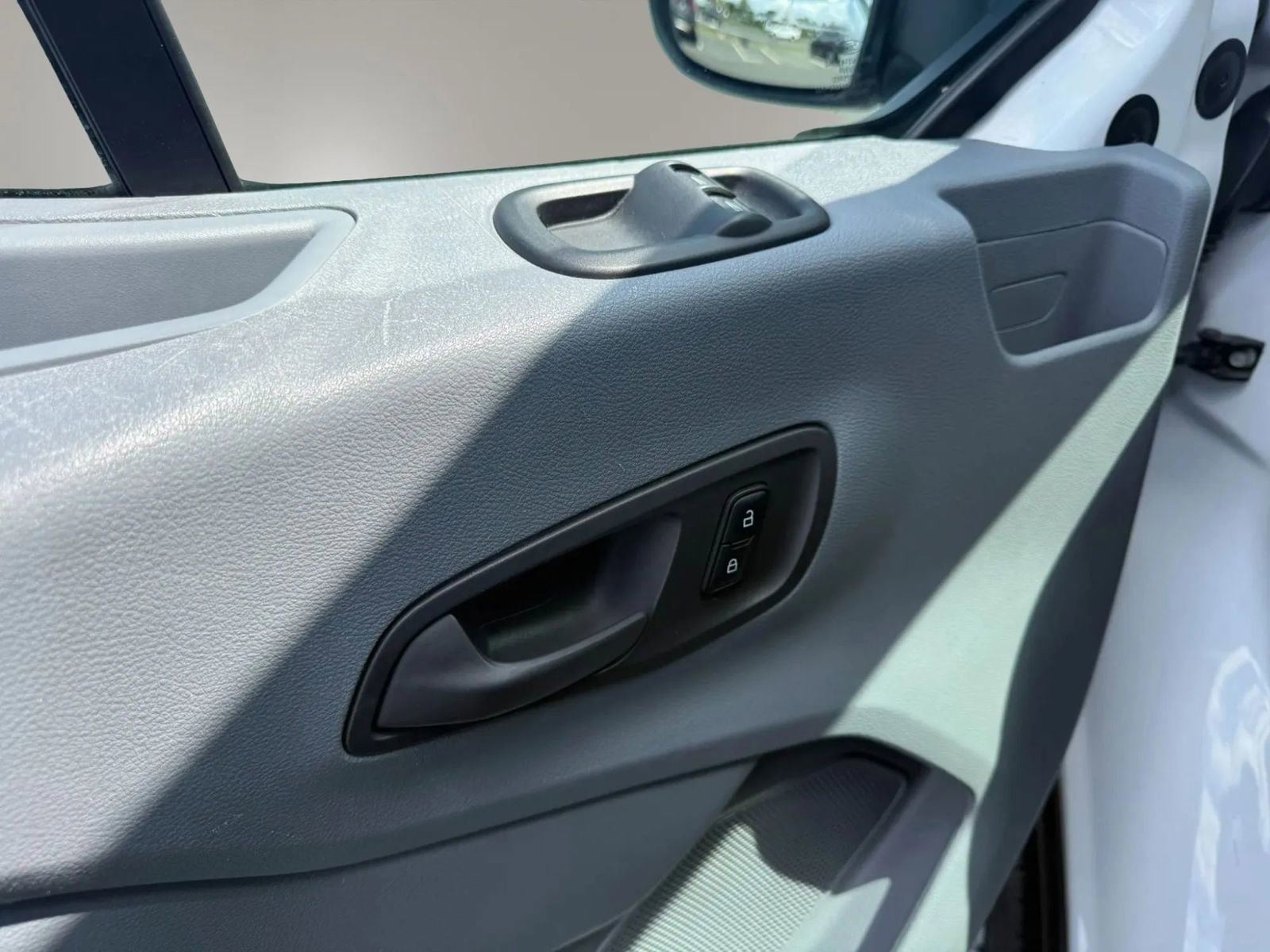 Used 2018 Ford Transit 250 148 Medium Roof RWD image 12