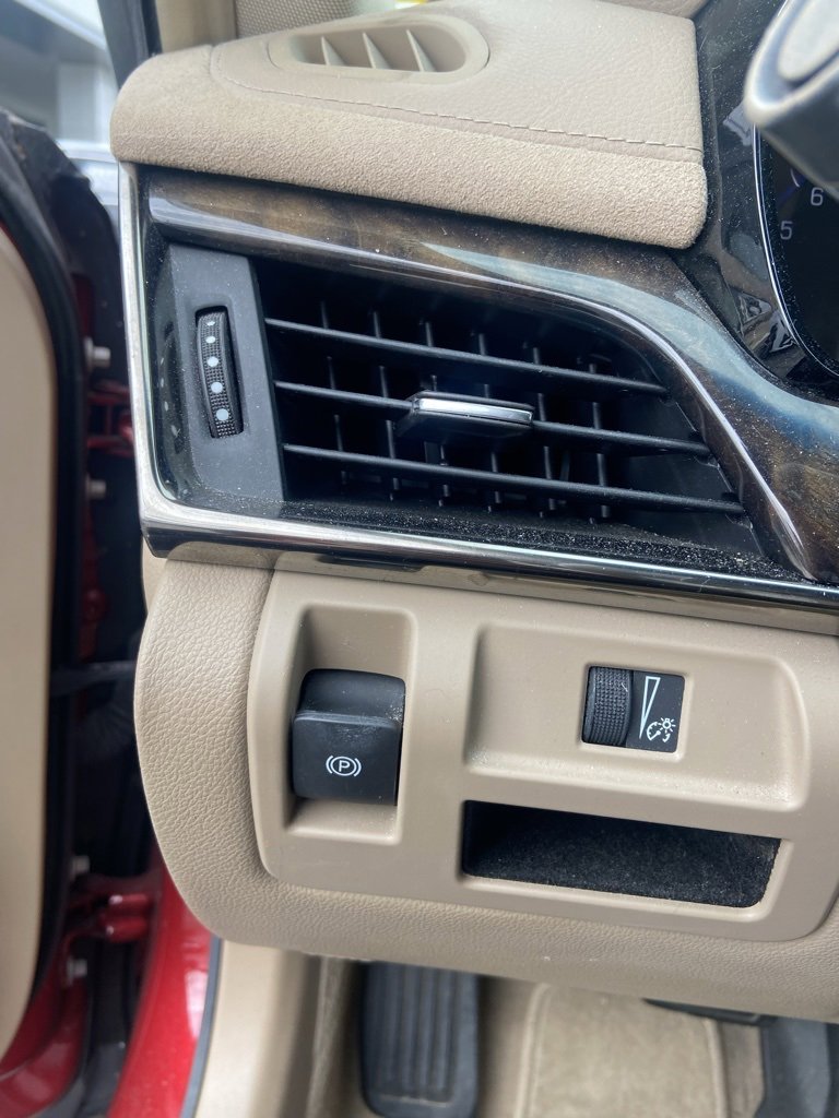 Used 2015 Cadillac CTS Luxury image 13