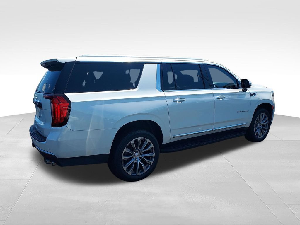 Used 2021 GMC Yukon XL Denali AWD/4WD image 5