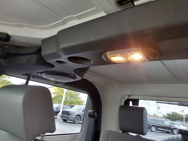 Used 2010 Jeep Wrangler Sahara w/ Trailer Tow Group AWD/4WD image 14