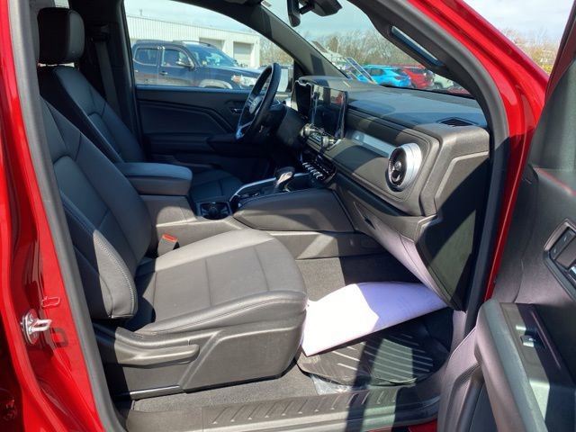 Used 2024 Chevrolet Colorado LT w/ LT Convenience Package III image 23