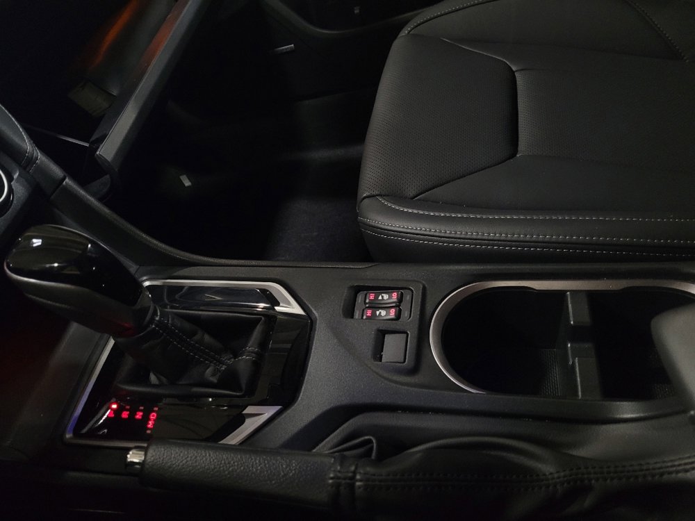 Used 2021 Subaru Impreza 2.0i Limited image 26