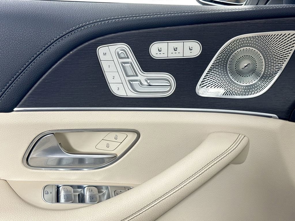 Used 2021 Mercedes-Benz GLS 580 4MATIC image 23