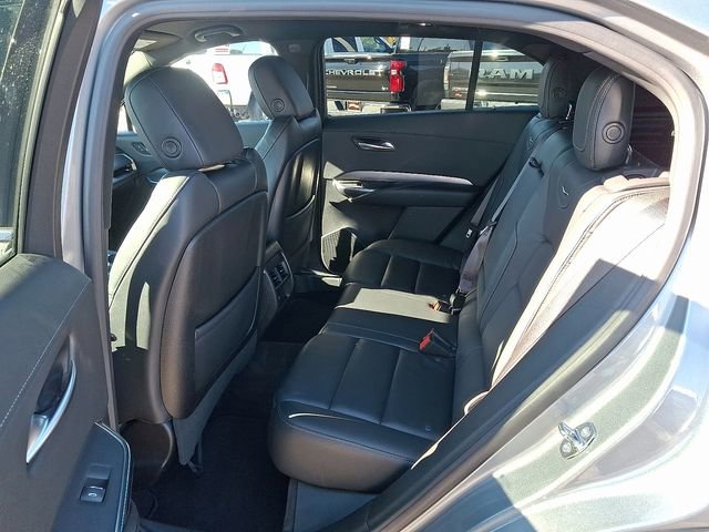 Used 2024 Cadillac XT4 Premium Luxury image 8