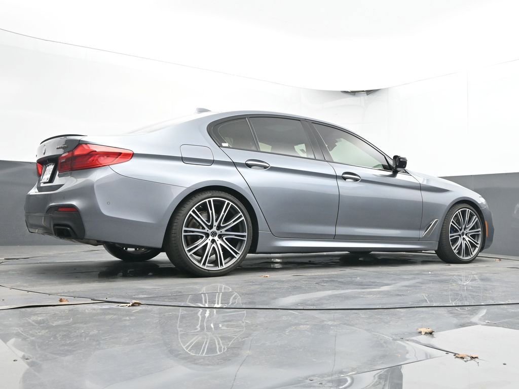 Used 2018 BMW M550i xDrive image 29