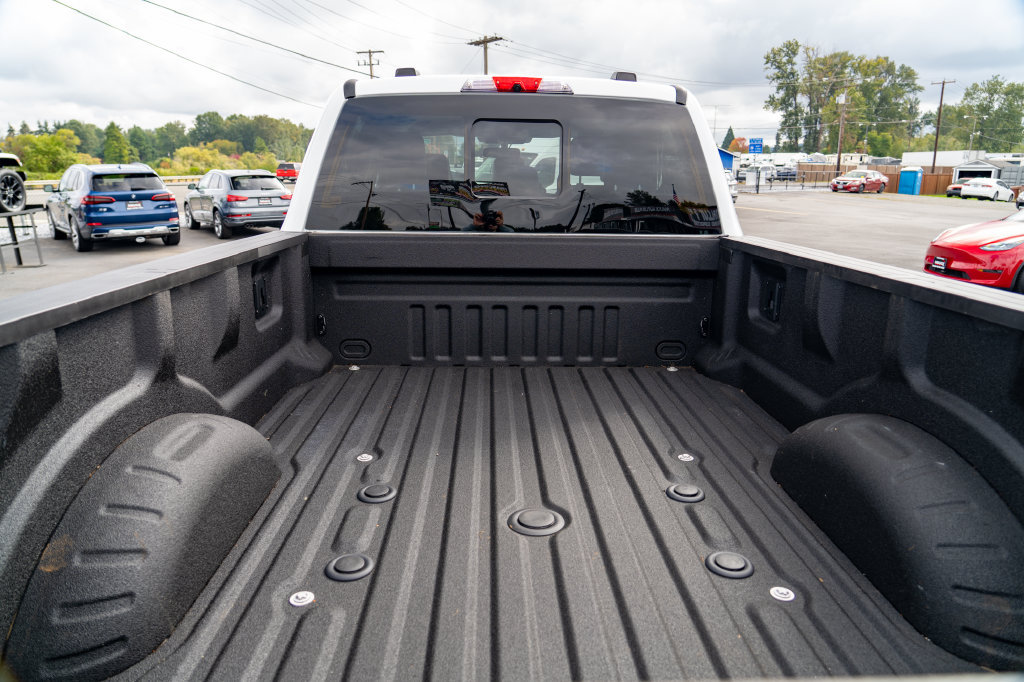 Used 2023 Ford F250 Lariat w/ FX4 Off-Road Package AWD/4WD image 24